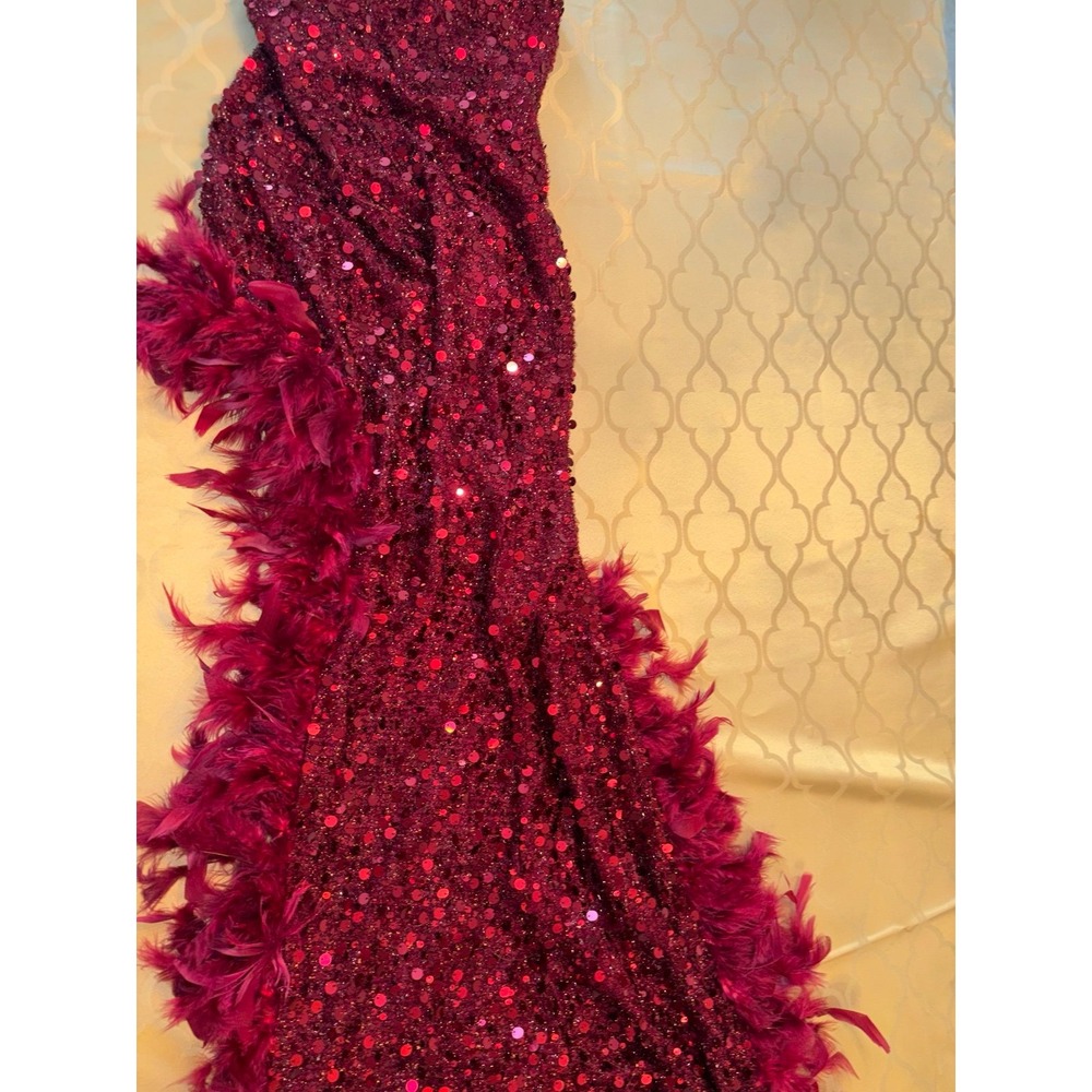 Boutique Red Sequin Feather Trim V-Neck Sleeveless Long Gown S Burlesque